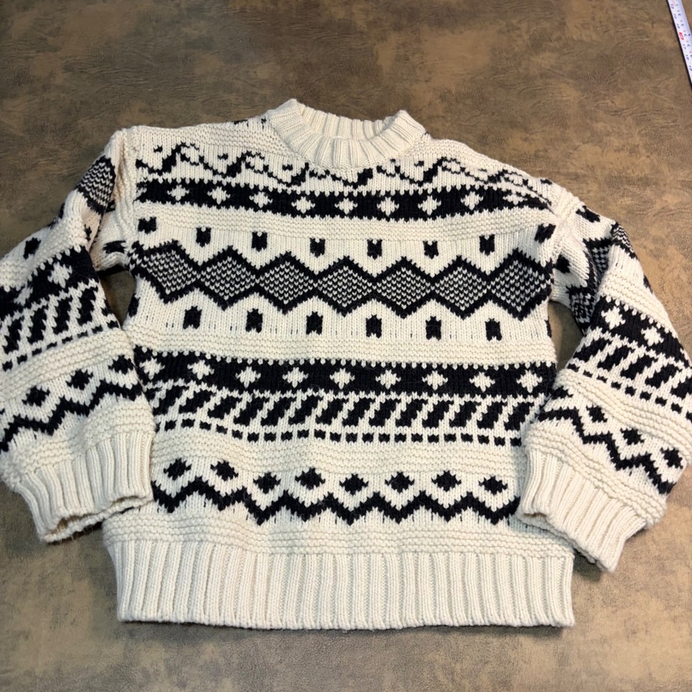 H&M Fair Isle Sweater Mens Small White Black Geometric Chunky Knit Pullover